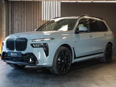Nouă BMW X7 Sport Line 352 CP (258 kW) 2026 Gri SUV