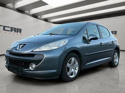 Grau Gebraucht 2008 Peugeot 207 Limousine | 3.200 € (Etwas zu teuer)