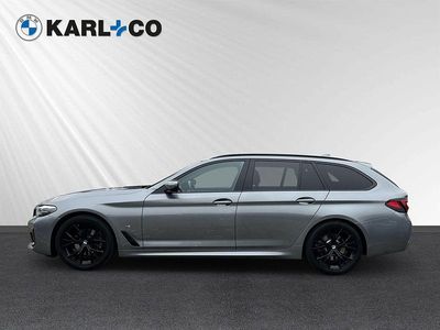 Grau Gebraucht 2022 BMW 520 M Sport Kombi | 32.898 € (Guter Preis)