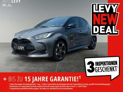 Neu Toyota Yaris Lounge 131 PS (96 kW) 2026 Grau Kleinwagen