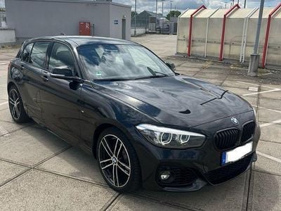 Gebraucht BMW 118 M Sport 136 PS (100 kW) 2019 Schwarz Kleinwagen