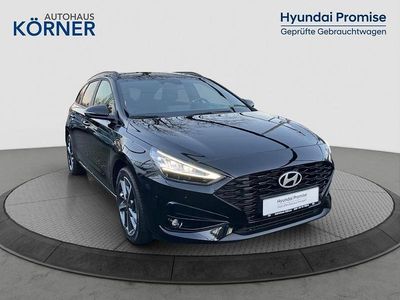 Gebraucht Hyundai i30 Advantage 140 PS (102 kW) 2024 Schwarz Kombi