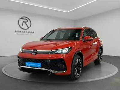 Gebraucht VW Tiguan R-line 193 PS (141 kW) 2024 Rot SUV