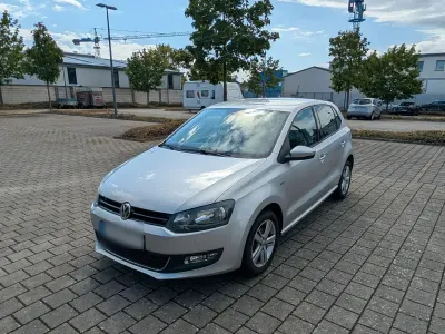Gebraucht VW Polo Trendline 69 PS (50 kW) 2014 Silber Limousine