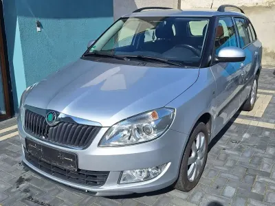 Gebraucht Skoda Fabia Family 86 PS (63 kW) 2013 Kleinwagen