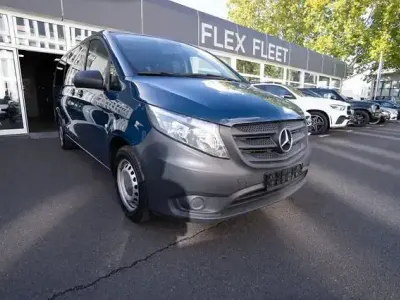 Gebraucht Mercedes Vito 163 PS (119 kW) 2016 Blau Van