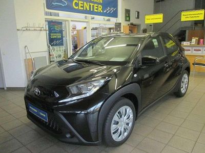 Neu Toyota Aygo X Business Edition 72 PS (52 kW) 2025 Schwarz SUV