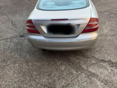 Gebraucht Mercedes CLK240 170 PS (125 kW) 2002 Silber Coupé