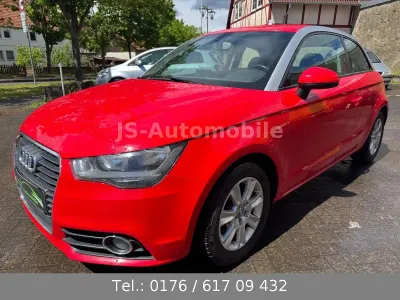 Używany Audi A1 Attraction 86 KM (63 kW) 2011 Czerwony Hatchback