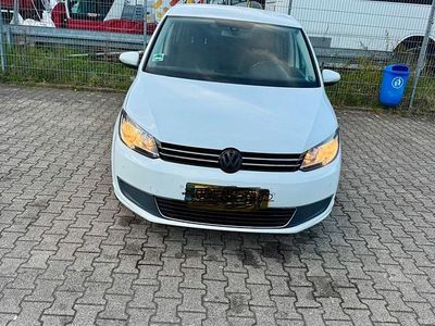 Gebraucht VW Touran 140 PS (102 kW) 2015 Weiß Van / Kleinbus
