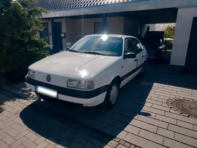 Gebraucht VW Passat 90 PS (66 kW) 1993 Weiß Limousine