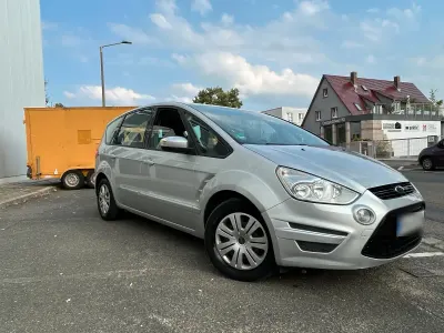 Gebraucht Ford S-MAX S 140 PS (102 kW) 2012 Silber Van / Kleinbus