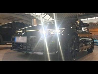 Gebraucht VW Golf VIII R-line 131 PS (96 kW) 2023 Schwarz Kleinwagen