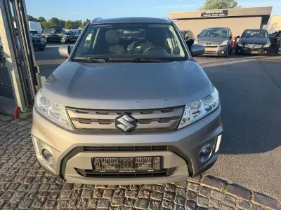 Gebraucht Suzuki Vitara Comfort 120 PS (88 kW) 2017 Grau SUV