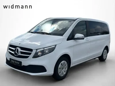 Używany Mercedes V220 163 KM (119 kW) 2021 Biały Minivan