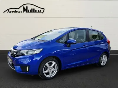 Gebraucht Honda Jazz Trend 102 PS (75 kW) 2016 Brilliant sporty blue m. Kleinwagen