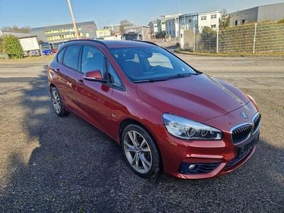 Gebraucht BMW 220 Active Tourer Sport Line 190 PS (139 kW) 2015 Rot Van / Kleinbus