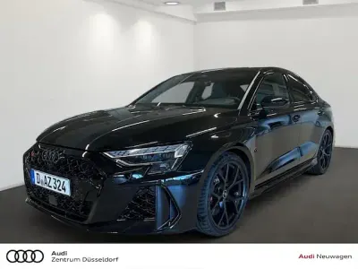 Gebraucht Audi RS3 Comfort 400 PS (294 kW) 2026 Mythosschwarz metallic Limousine