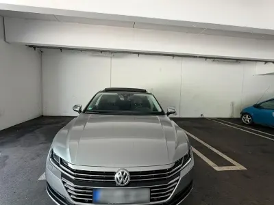 Gebraucht VW Arteon 240 PS (176 kW) 2017 Grau Kleinwagen