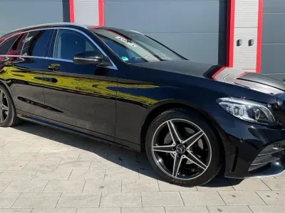 Gebraucht Mercedes C220 AMG line 194 PS (142 kW) 2018 Schwarz Kombi