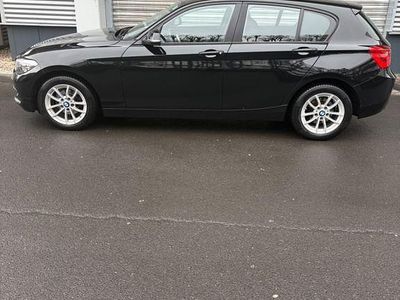 Gebraucht BMW 118 Advantage 136 PS (100 kW) 2016 Schwarz Kleinwagen