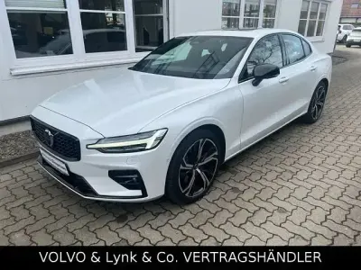 Usata Volvo S60 Ultimate 250 CV (183 kW) 2023 Bianco Berlina
