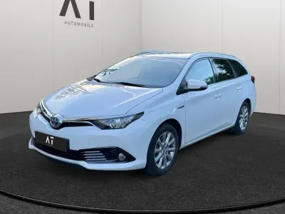 Gebraucht Toyota Auris Touring Sports Design 99 PS (72 kW) 2016 Weiß Kombi