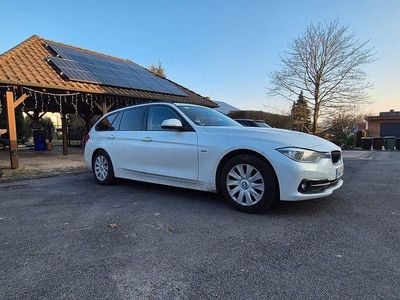Gebraucht BMW 320 Sport Line 190 PS (139 kW) 2017 Weiß Kombi