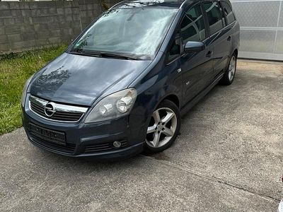 Usata Opel Zafira 150 CV (110 kW) 2007 Blu Monovolume