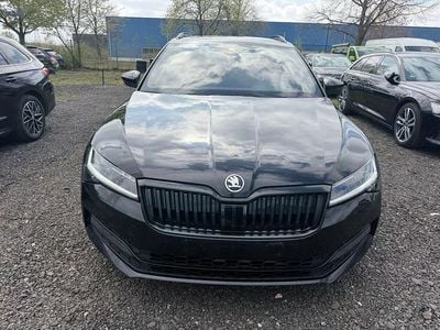 Używany Skoda Superb SportLine 190 KM (139 kW) 2020 Czarny Kombi