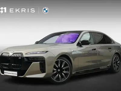 Gebraucht BMW M760e 571 PS (419 kW) 2025 Grau Limousine