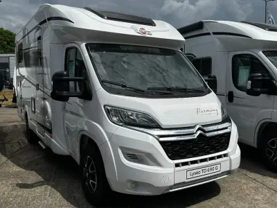 Gebraucht Buerstner Lyseo TD 140 PS (102 kW) 2024 Weiß Van
