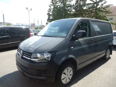 Gebraucht VW Transporter 102 PS (75 kW) 2017 Grau Van
