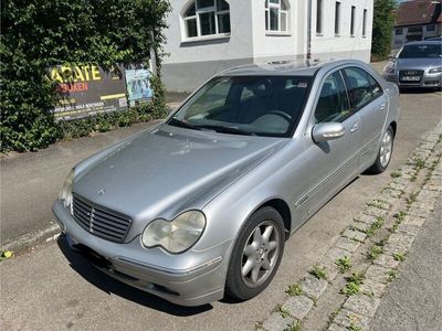 Mercedes C240