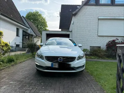Occasion Volvo S60 Momentum 150 ch (110 kW) 2014 Blanc Berline