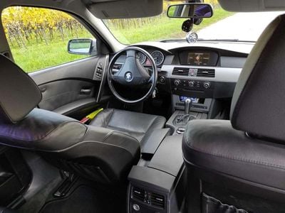 BMW 525