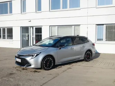 Gebraucht Toyota Corolla Sport 196 PS (144 kW) 2023 Silber Limousine