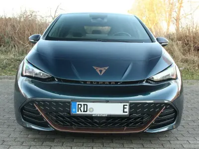 Usata Cupra Born 169 kW (231 CV) 2024 Blu Utilitaria