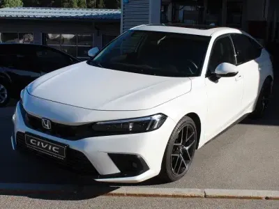 Gebraucht Honda Civic Advance 184 PS (135 kW) 2025 Platinum white pearl (metallic) Limousine