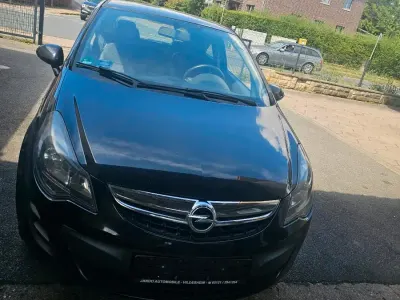 Gebraucht Opel Corsa 71 PS (52 kW) 2014 Schwarz Kleinwagen