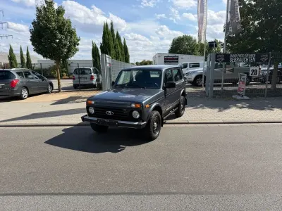 Gebraucht Lada Taiga 83 PS (61 kW) 2020 Grau SUV