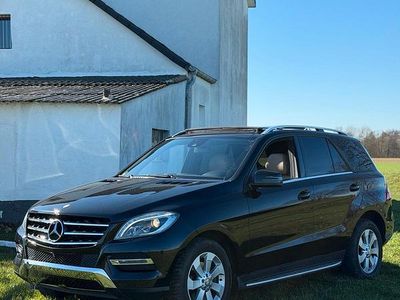 Gebraucht Mercedes ML350 258 PS (189 kW) 2013 Schwarz SUV