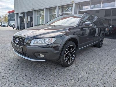 Second-hand Volvo XC70 215 CP (158 kW) 2014 Negru Break