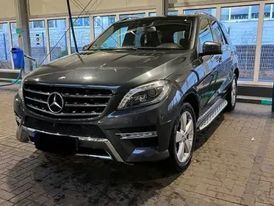 Gebraucht Mercedes ML350 AMG line 258 PS (189 kW) 2014 SUV