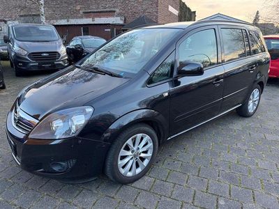 Gebraucht Opel Zafira Family 140 PS (102 kW) 2014 Schwarz Van / Kleinbus