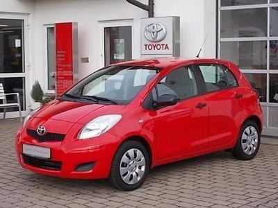 Gebraucht Toyota Yaris Cool 69 PS (50 kW) 2010 Rot Kleinwagen