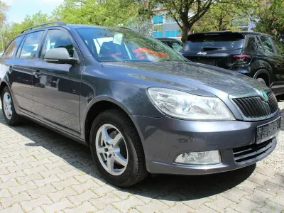 Używany Skoda Octavia 102 KM (75 kW) 2011 Szary Kombi