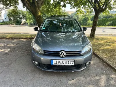 Gebraucht VW Golf VI Style 105 PS (77 kW) 2011 Grau Limousine