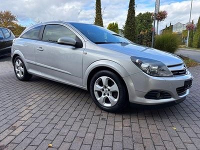 Opel Astra GTC