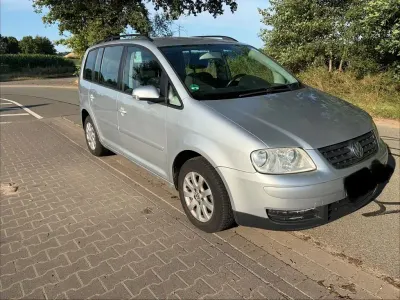 Gebraucht VW Touran 105 PS (77 kW) 2006 Silber Van / Kleinbus
